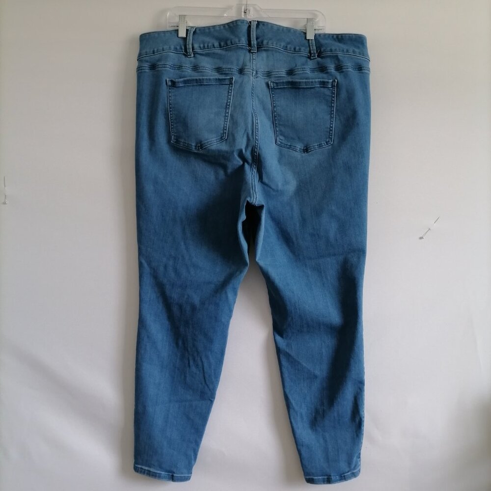 Torrid Feel The Fit Womens Denim Blue Modest Super Soft Bombshell Jeans Size 24R - Picture 4 of 7